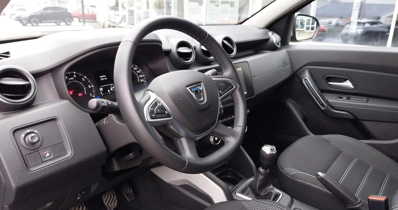 Dacia Duster cena 74900 przebieg: 27397, rok produkcji 2022 z Parczew małe 172